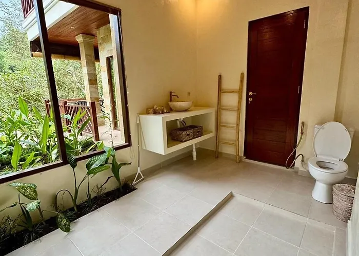 Superior One Bedroom W Stunning Waterfall View アパート