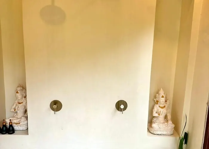Superior One Bedroom W Stunning Waterfall View
