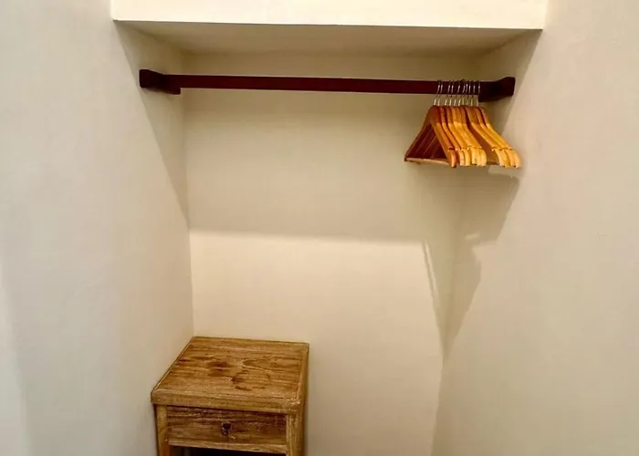 Superior One Bedroom W Stunning Waterfall View アパート